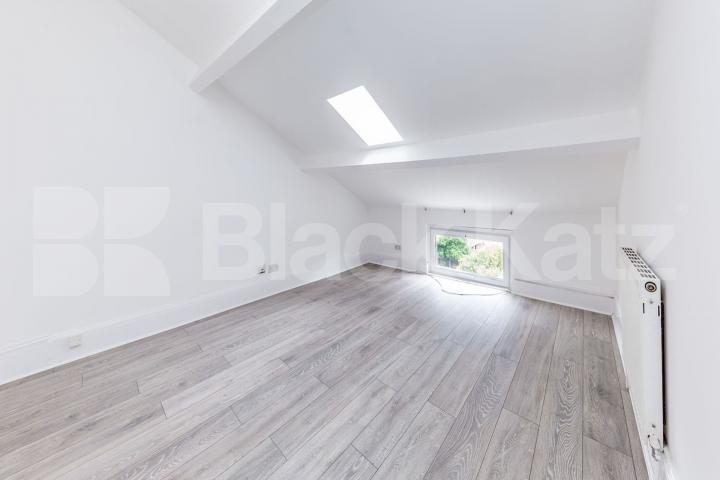 Beautiful period house conversion set over three floors Hazellville Road, Archway