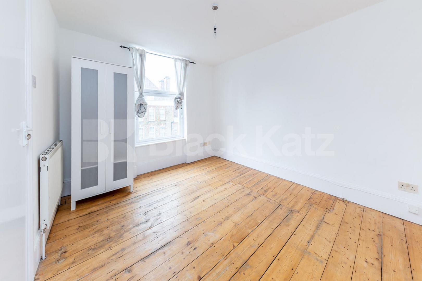 6 bedroom 2 bathroom  private garden and a balcony one not to miss Hazellville Road, Archway 