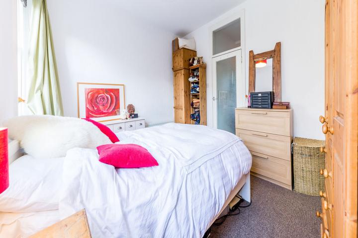 1 bedroom garden flat located in Crouch End Birkbeck Road, Crouch End 