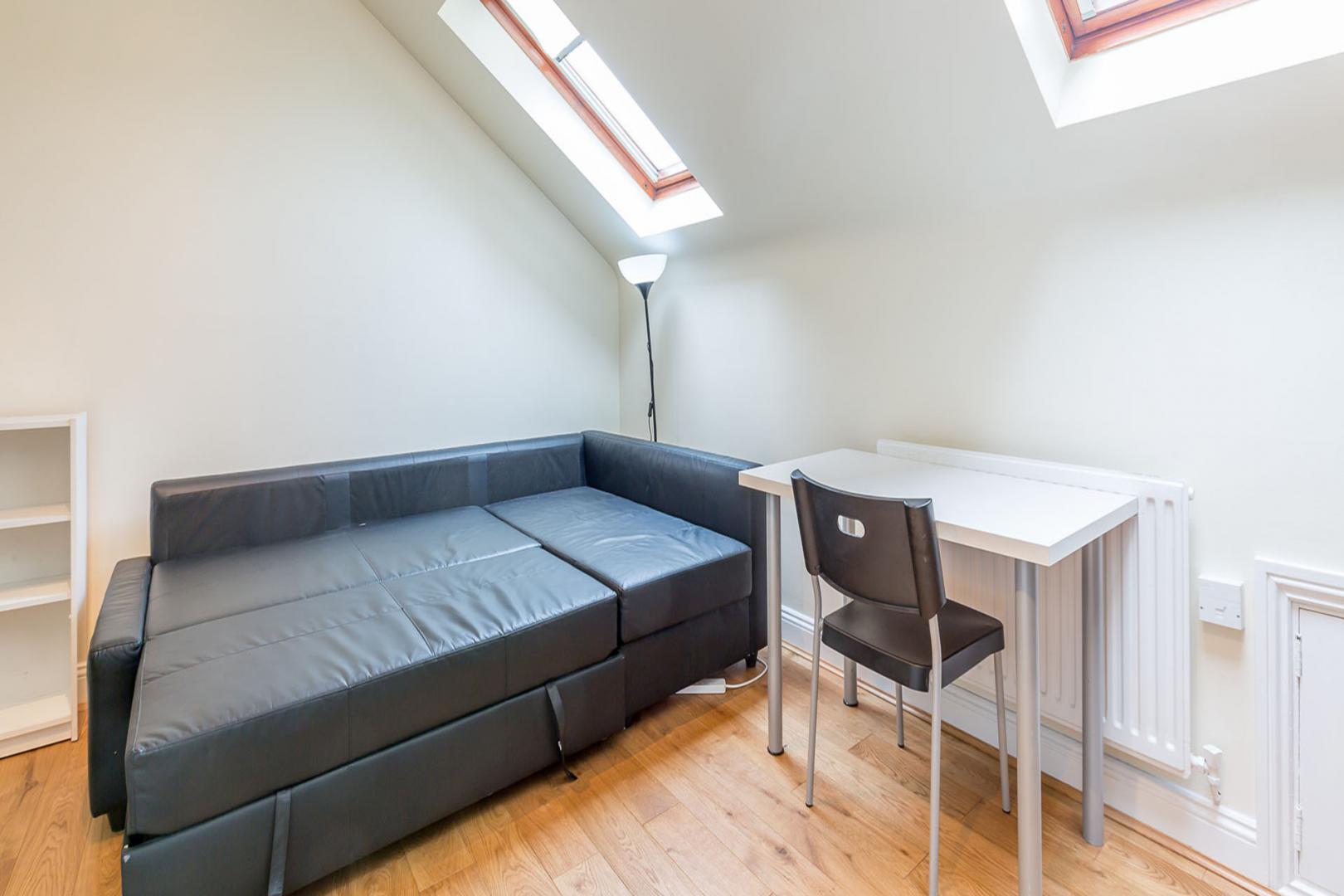 Cosy studio perfect for 1 person close to the trendy Upper Street Chapel Market, Angel