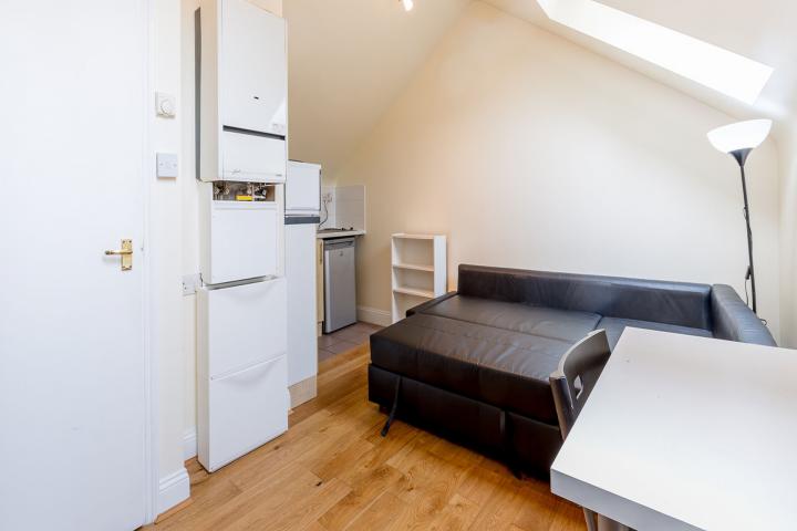 Cosy studio perfect for 1 person close to the trendy Upper Street Chapel Market, Angel