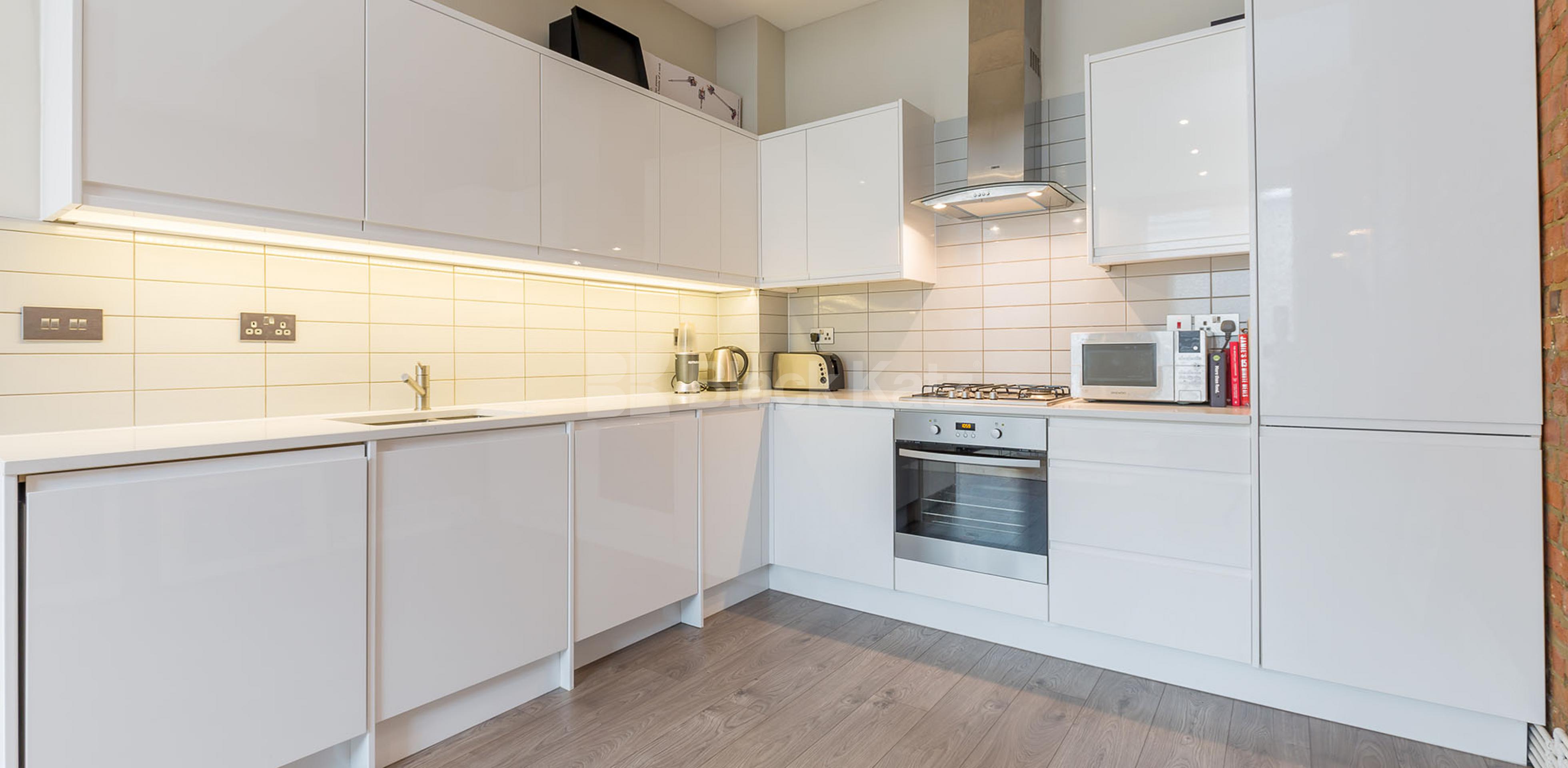 			STUNNING 1 BED WAREHOUSE APARTMENT, 1 Bedroom, 1 bath, 1 reception Flat			 ABILITY PLAZA-KINGSLAND ROAD, DALSTON/HAGGERSTON E8