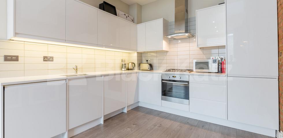 			STUNNING 1 BED WAREHOUSE APARTMENT, 1 Bedroom, 1 bath, 1 reception Flat			 ABILITY PLAZA-KINGSLAND ROAD, DALSTON/HAGGERSTON