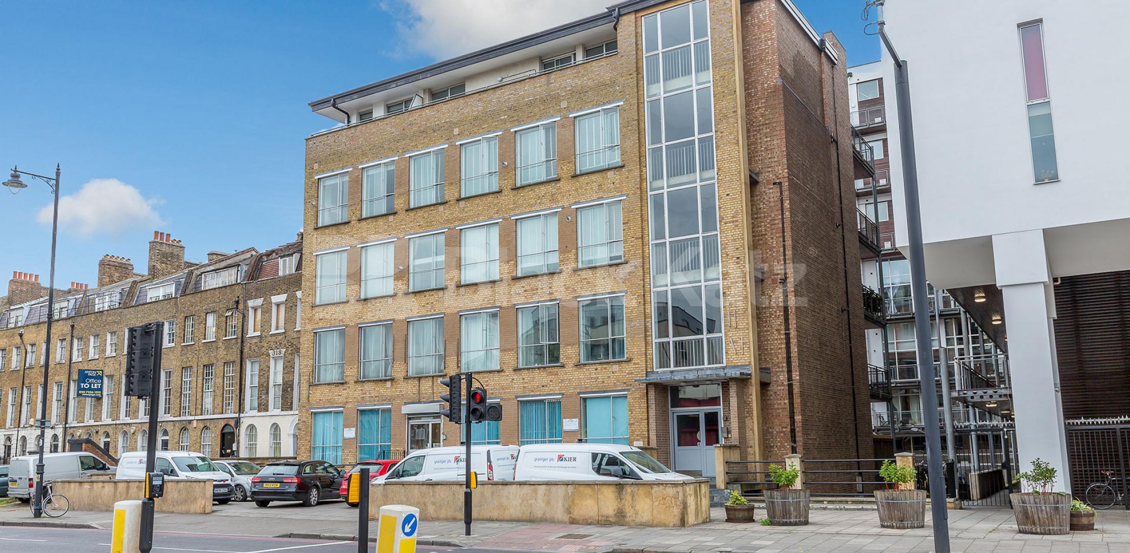 			STUNNING 1 BED WAREHOUSE APARTMENT, 1 Bedroom, 1 bath, 1 reception Flat			 ABILITY PLAZA-KINGSLAND ROAD, DALSTON-HAGGERSTON