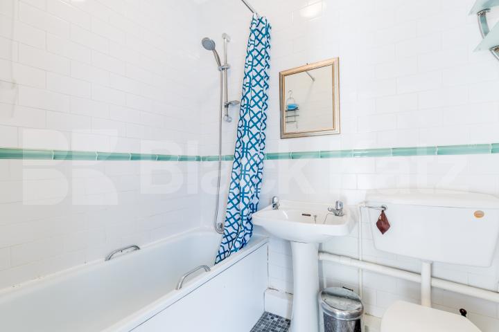 			1 Bedroom, 1 bath, 1 reception Flat			 Richmond Avenue, N1, BARNSBURY-ISLINGTON