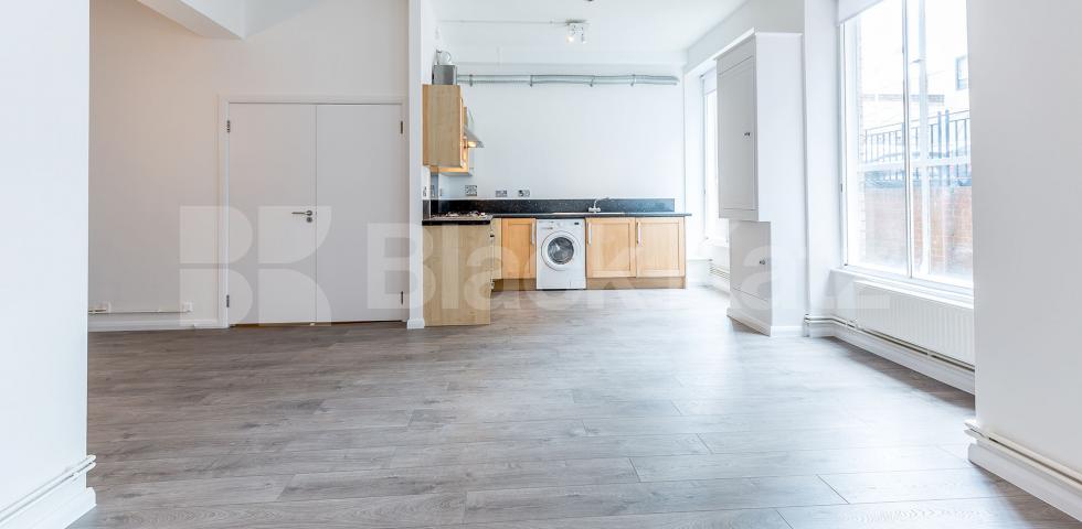 			STUNNING NEWLY REFURBISHED 1 BED WAREHOUSE APARTMENT, 1 Bedroom, 1 bath, 1 reception Flat			 ABILITY PLAZA-KINGSLAND ROAD, DALSTON-HAGGERSTON-SHOREDITCH