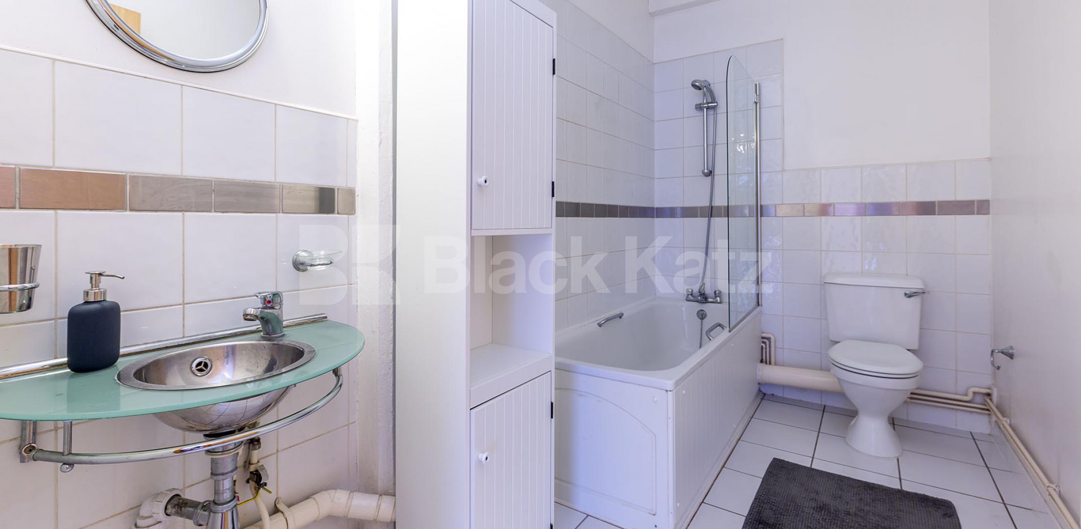 			LET AGREED, 1 Bedroom, 1 bath, 1 reception Flat			 SPRINGFIELD HOUSE LOFTS-TYSSEN STREET, DALSTON-HAGGERSTON-SHOREDITCH