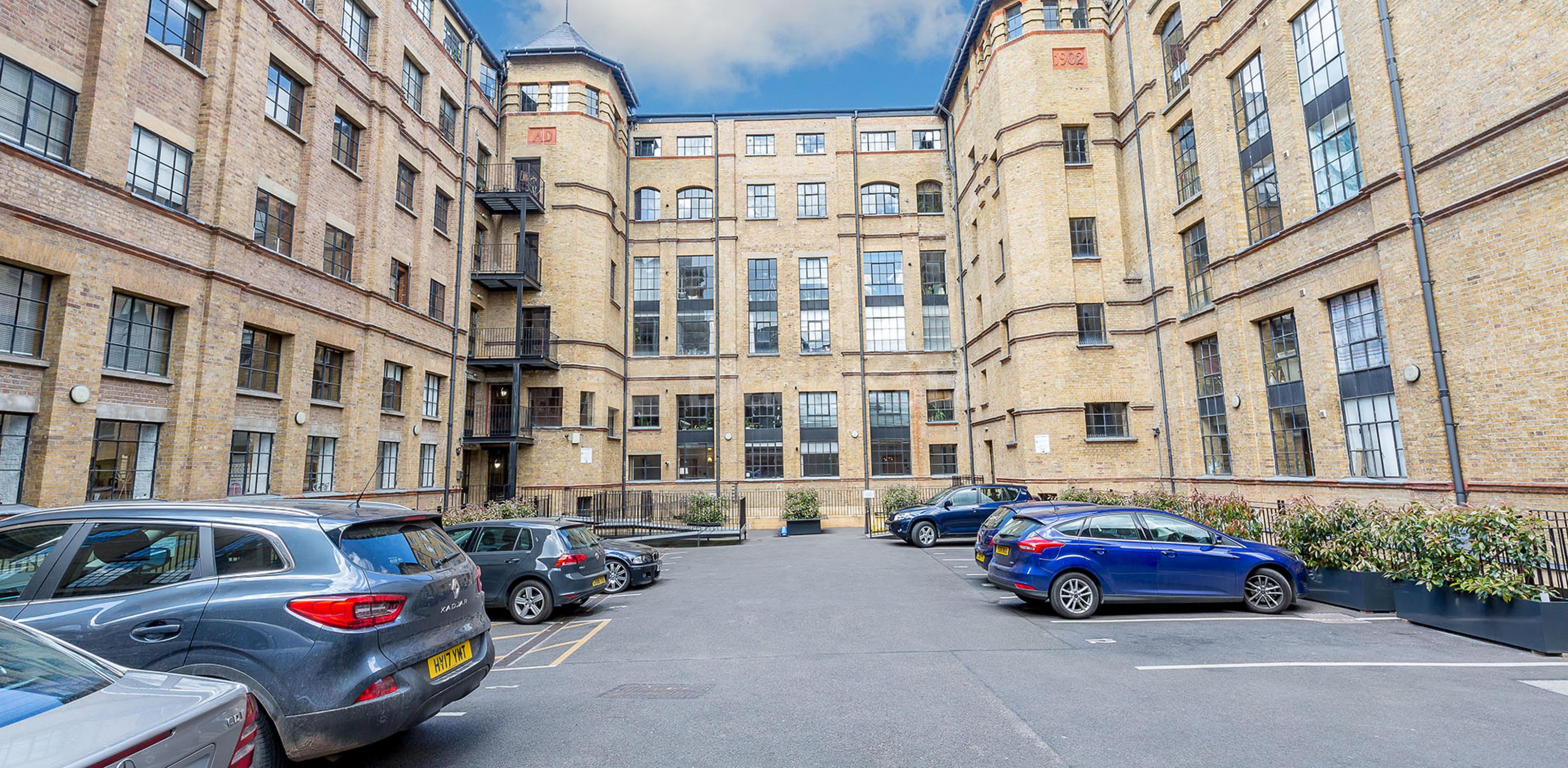 			STUNNING SPACIOUS STUDIO, Studio Apartment, 1 bath, 1 reception Flat			 SPRINGFIELD HOUSE LOFTS-TYSSEN STREET, DALSTON-HAGGERSTON-SHOREDITCH E8