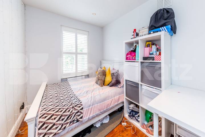 Beautiful 4 bedroom property perfect for professional and Students Camden Road, Camden Borders 