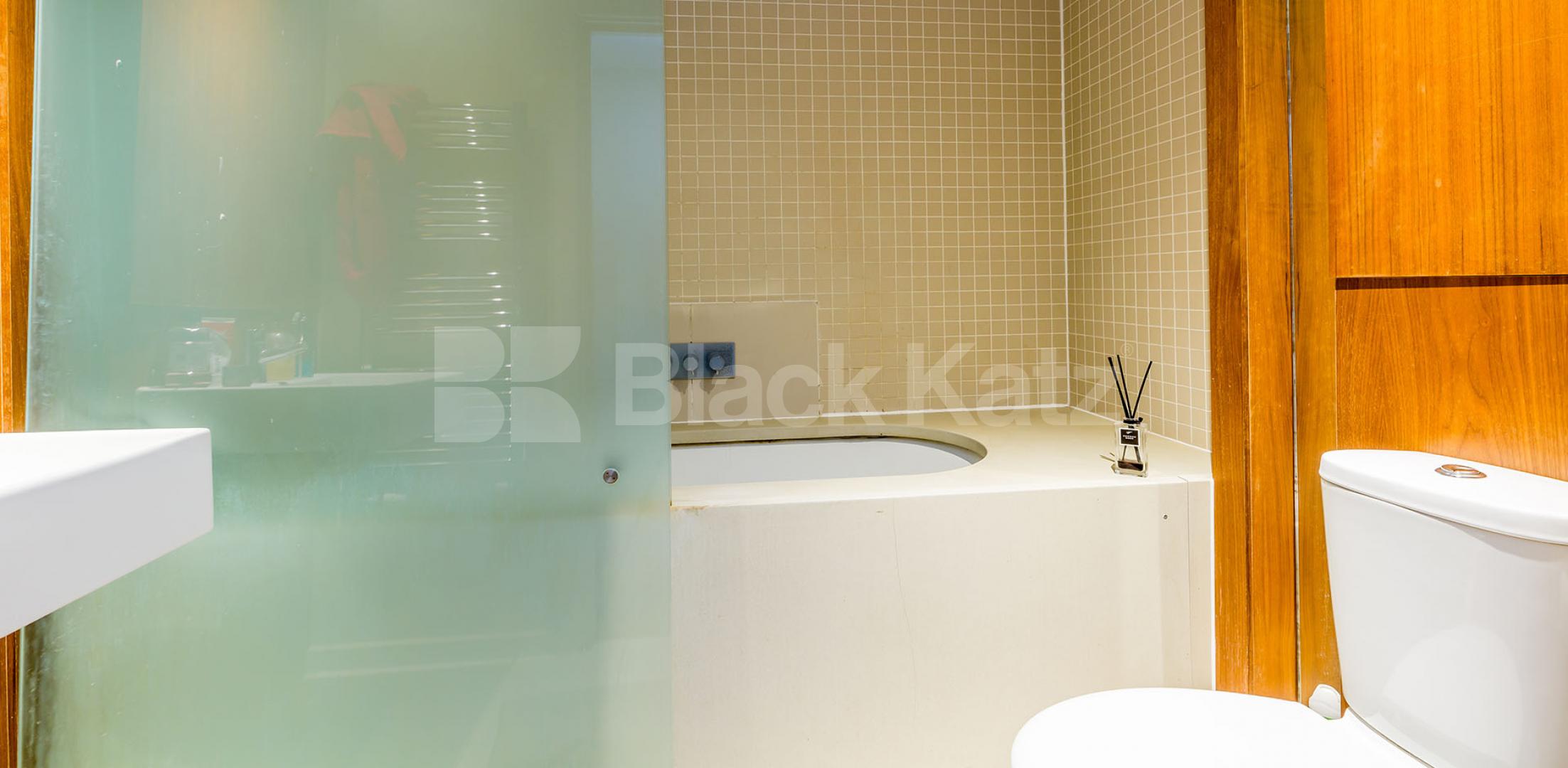 			NEW, 1 Bedroom, 1 bath, 1 reception Flat			 White Lion Street, ANGEL-ISLINGTON-KING'S CROSS