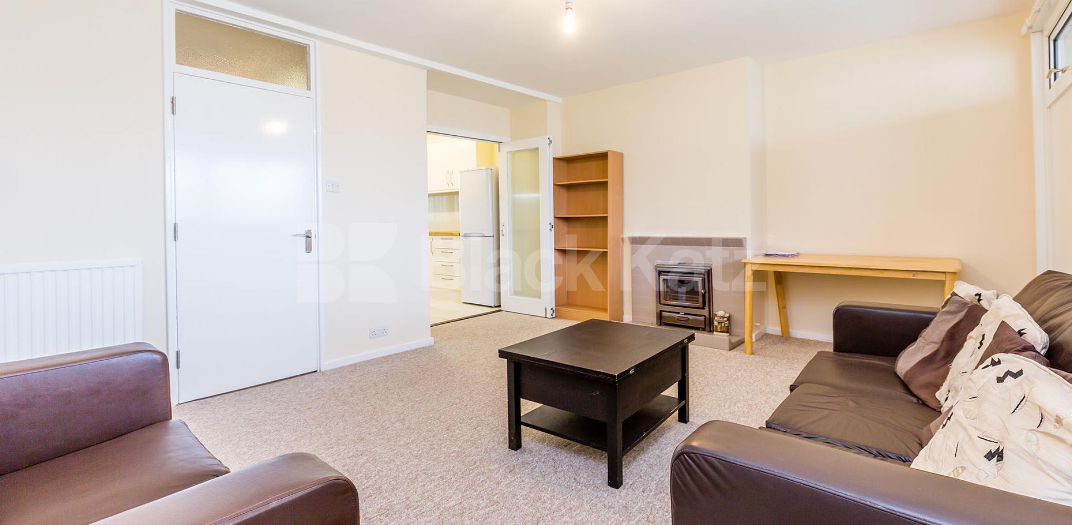 			SPACIOUS 3 BEDROOM FLAT BY KING'S CROSS, 3 Bedroom, 1 bath, 1 reception Flat			 Twyford Street, KING'S CROSS-CALEDONIAN ROAD