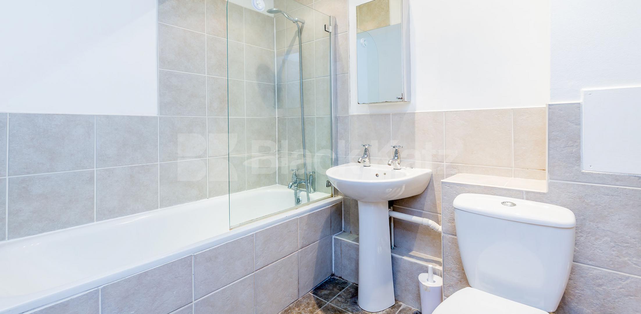 			NEW, 2 Bedroom, 1 bath, 1 reception Flat			 Upper Street , ANGEL-ISLINGTON