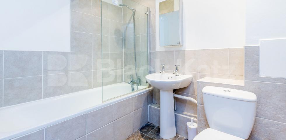 			NEW, 2 Bedroom, 1 bath, 1 reception Flat			 Upper Street , ANGEL-ISLINGTON