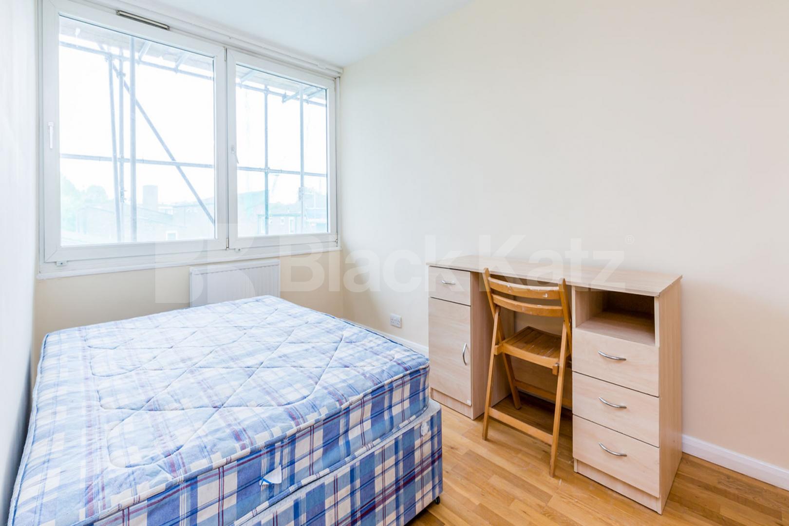 Arranged over 2 floors with 3 double bedrooms close to Kings cross Twyford Street, Kings Cross / Caledonian 