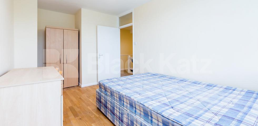 			3 Bedroom, 1 bath, 1 reception Apartment			 Twyford Street, Caledonian road / Kings cross