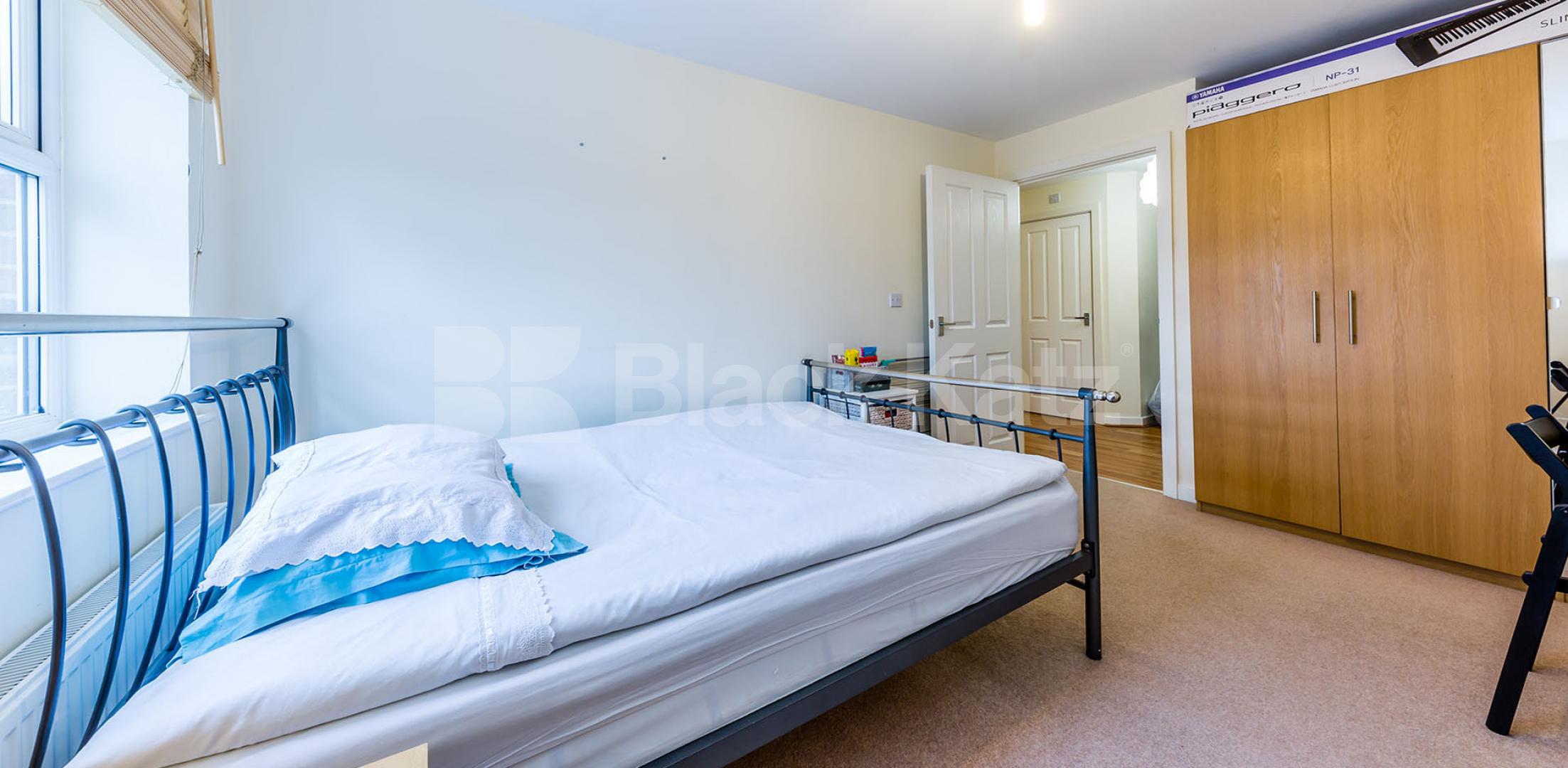 			New Instruction !, 2 Bedroom, 1 bath, 1 reception Apartment			 Gilson Place, Coppetts Road, Muswell Hill