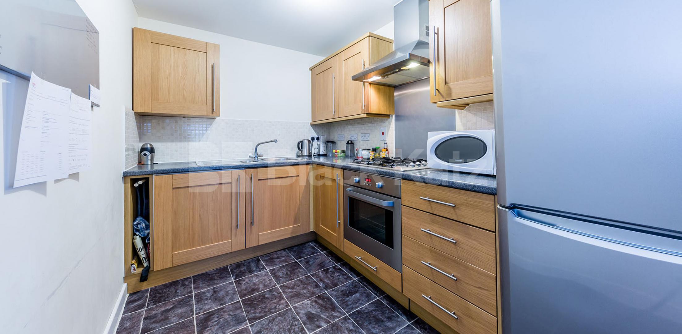 			New Instruction !, 2 Bedroom, 1 bath, 1 reception Apartment			 Gilson Place, Coppetts Road, Muswell Hill