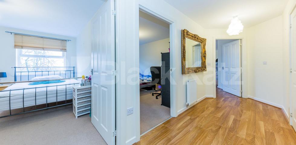 			New Instruction !, 2 Bedroom, 1 bath, 1 reception Apartment			 Gilson Place, Coppetts Road, Muswell Hill