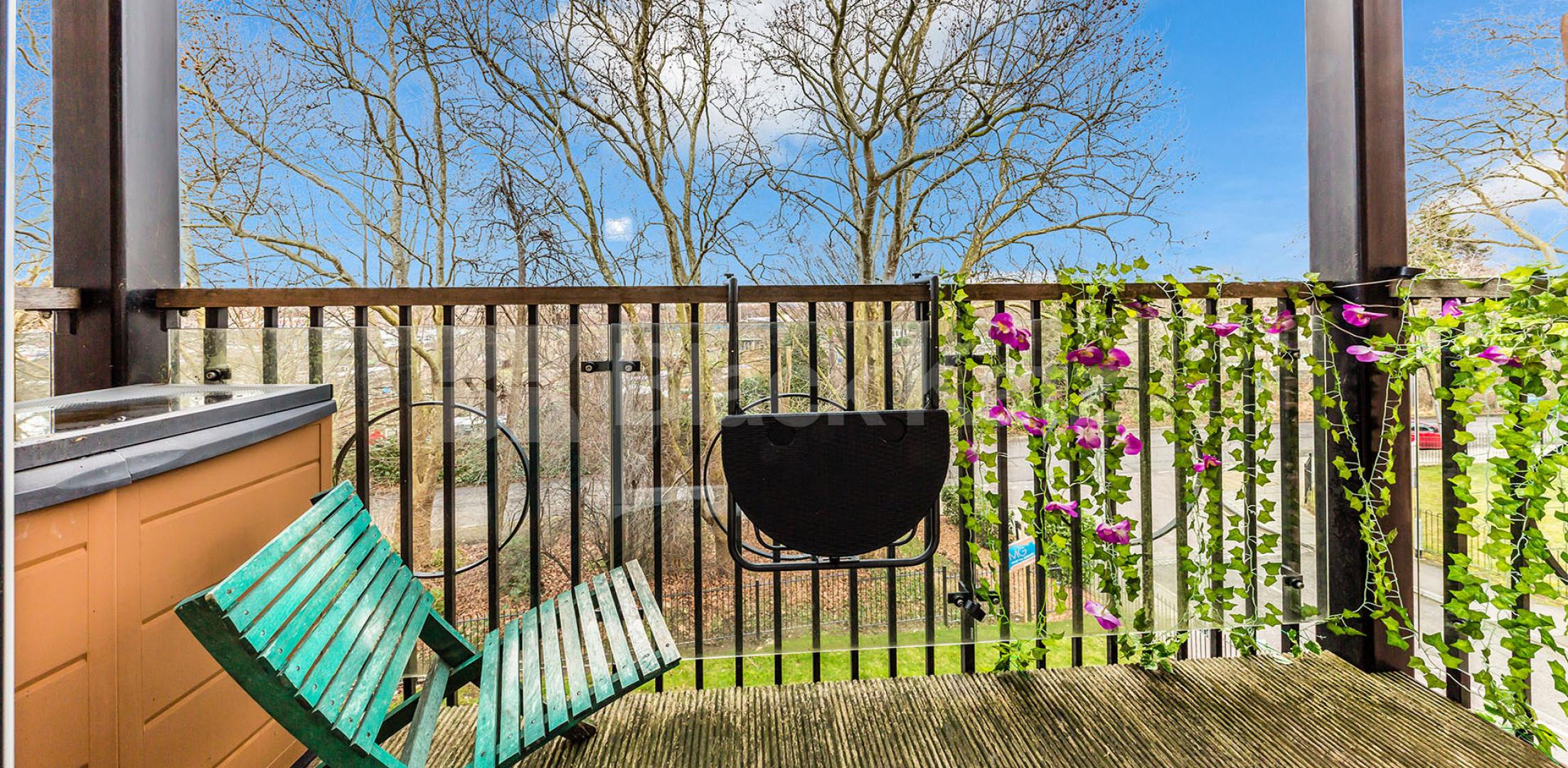 			New Instruction !, 2 Bedroom, 1 bath, 1 reception Apartment			 Gilson Place, Coppetts Road, Muswell Hill