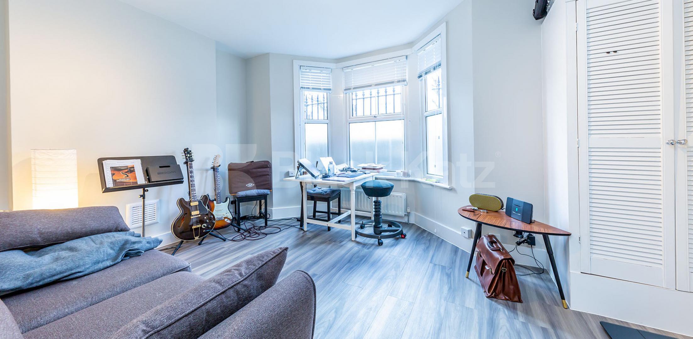 			GREAT 1 BEDROOM FLAT WITH PRIVATE PATIO GARDEN, 1 Bedroom, 1 bath, 1 reception Flat			 TEMPLE DWELLINGS-TEMPLE STREET, BETHNAL GREEN-HACKNEY-LONDON FIELDS