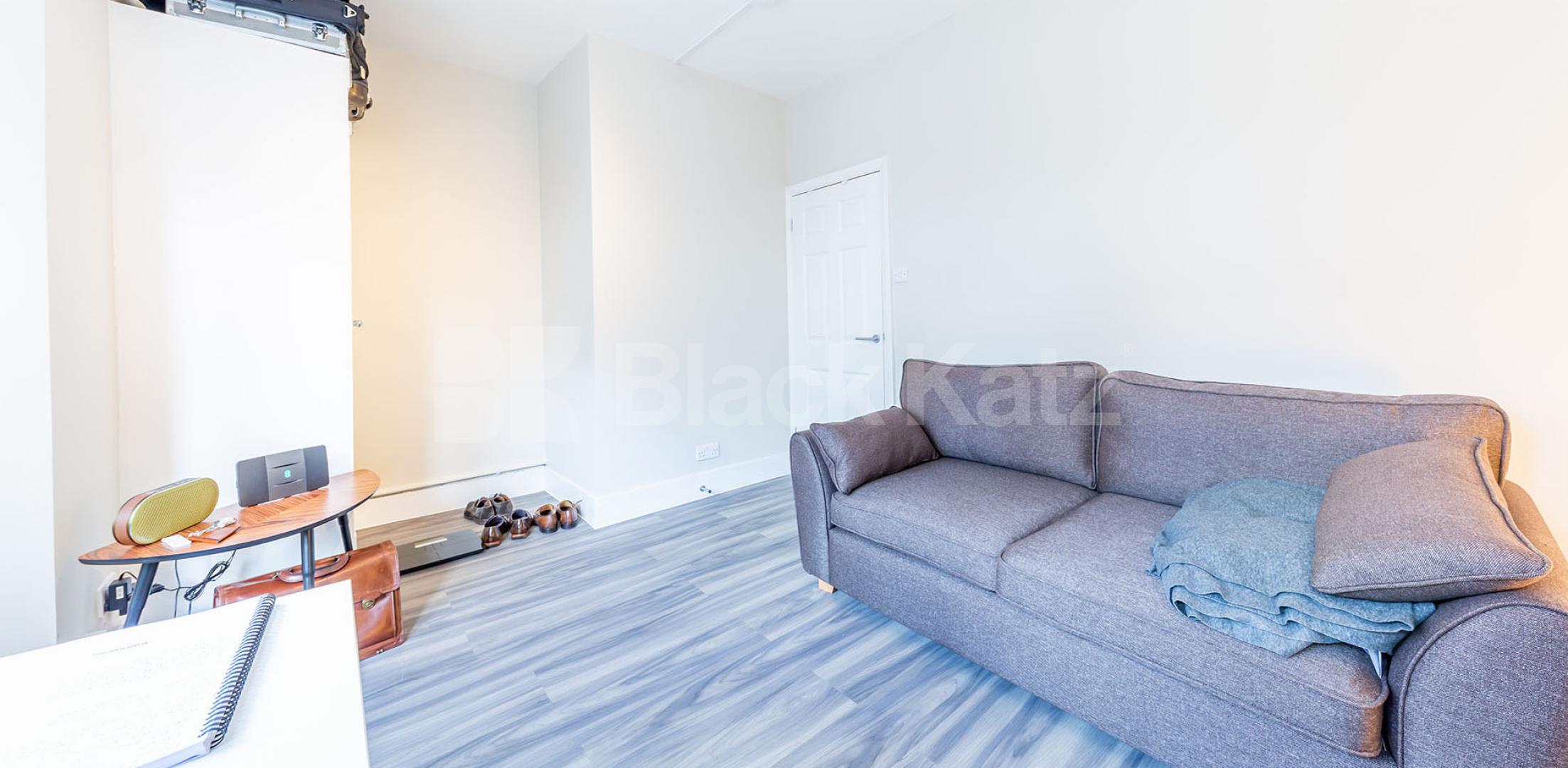 			GREAT 1 BEDROOM FLAT WITH PRIVATE PATIO GARDEN, 1 Bedroom, 1 bath, 1 reception Flat			 TEMPLE DWELLINGS-TEMPLE STREET, BETHNAL GREEN-HACKNEY-LONDON FIELDS