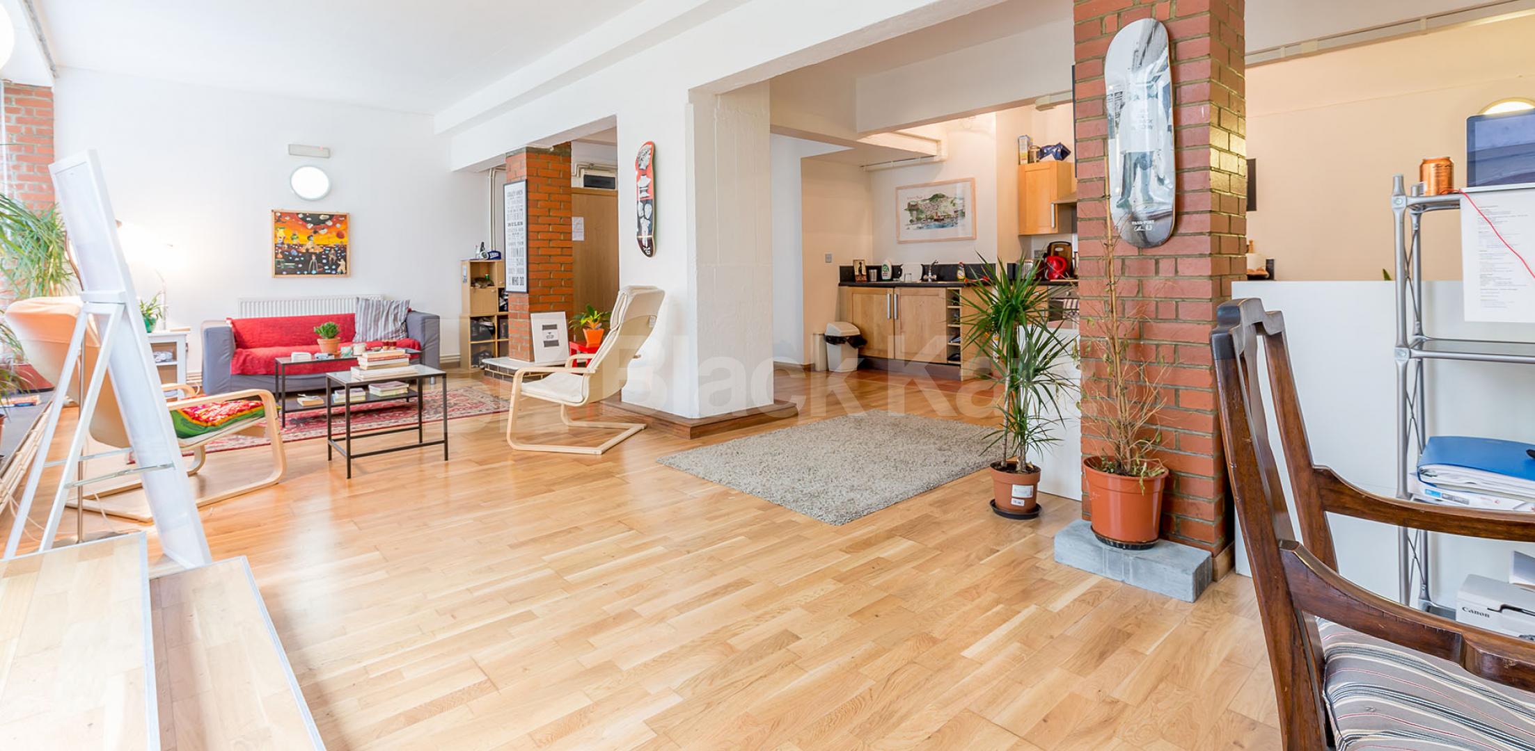 			STUNNING SPACIOUS STUDIO, Studio Apartment, 1 bath, 1 reception Flat			 ABILITY VIEW-KINGSLAND ROAD E2, DALSTON-HAGGERSTON