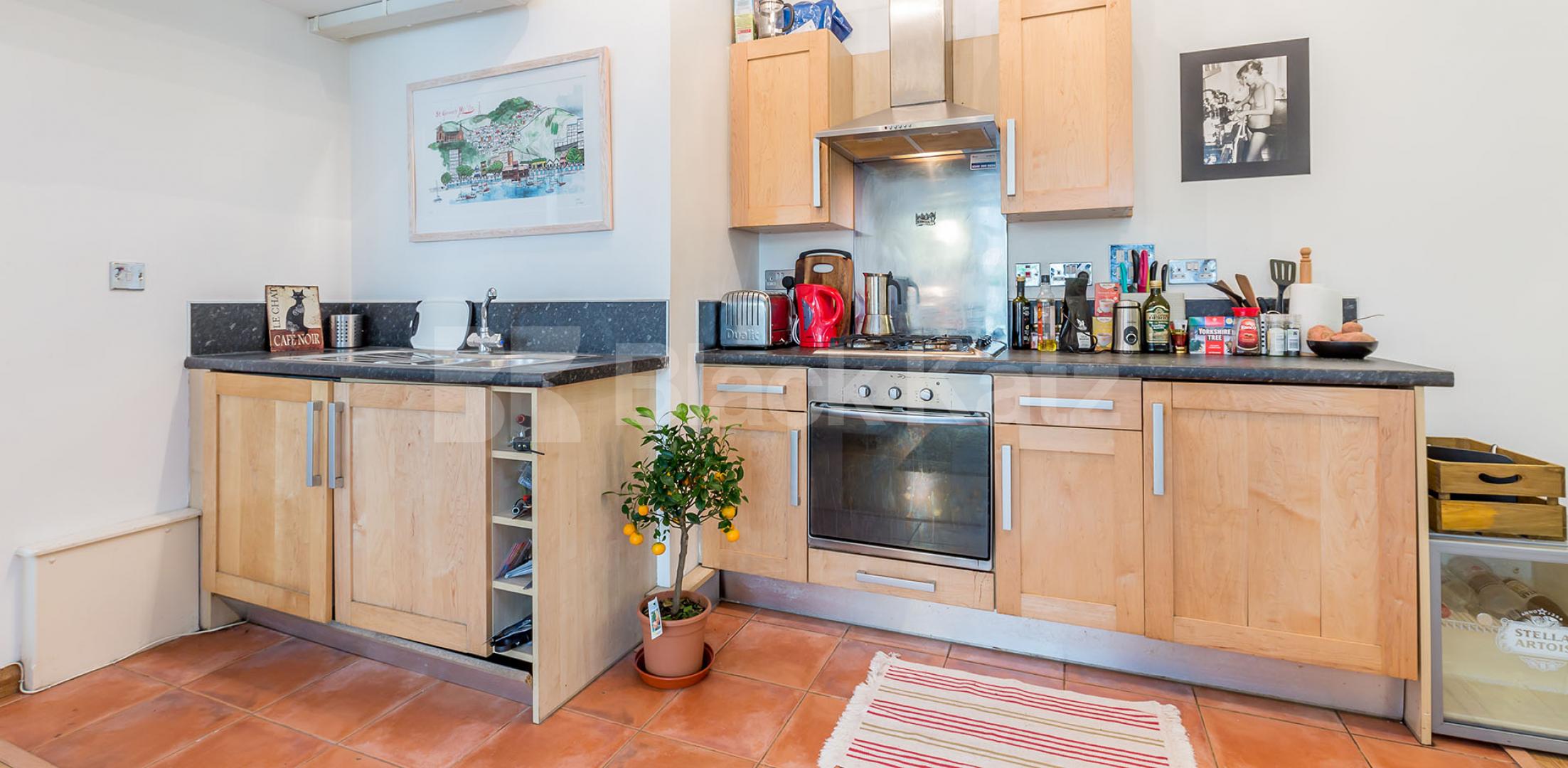 			STUNNING SPACIOUS STUDIO, Studio Apartment, 1 bath, 1 reception Flat			 ABILITY VIEW-KINGSLAND ROAD E2, DALSTON-HAGGERSTON