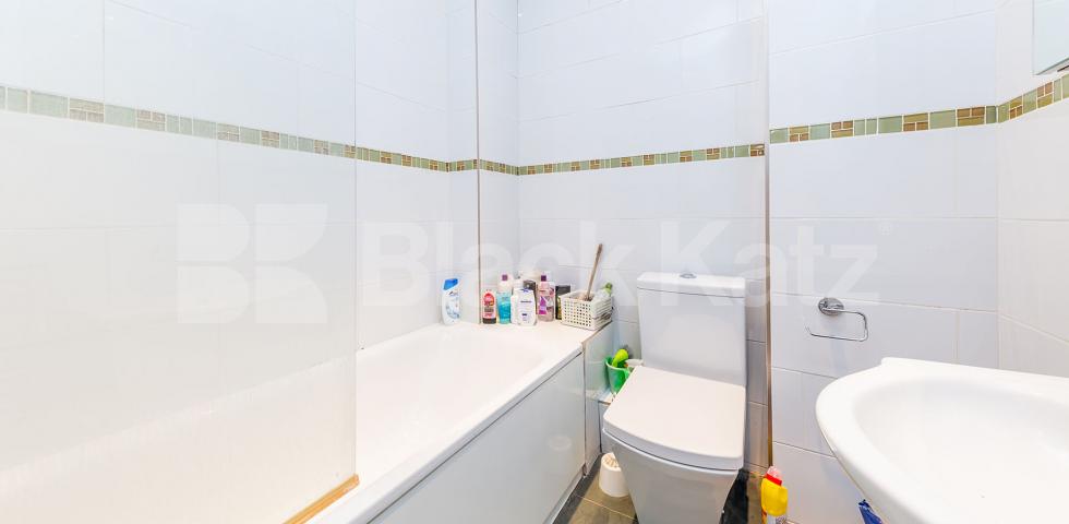 			MODERN 3 BEDROOM FLAT, 3 Bedroom, 1 bath, 1 reception Apartment			 Junction Road  , ARCHWAY - TUFNELL PARK