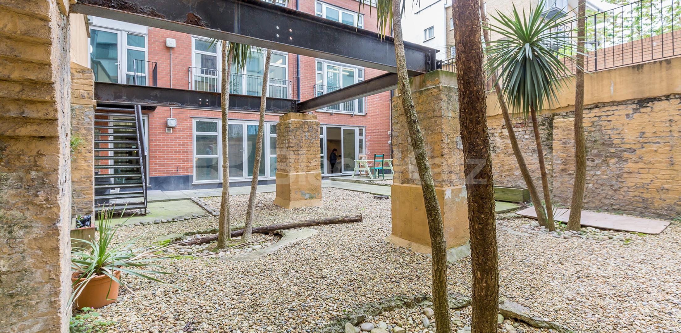 			STUNNING SPACIOUS STUDIO, Studio Apartment, 1 bath, 1 reception Flat			 ABILITY VIEW-KINGSLAND ROAD E2, DALSTON-HAGGERSTON