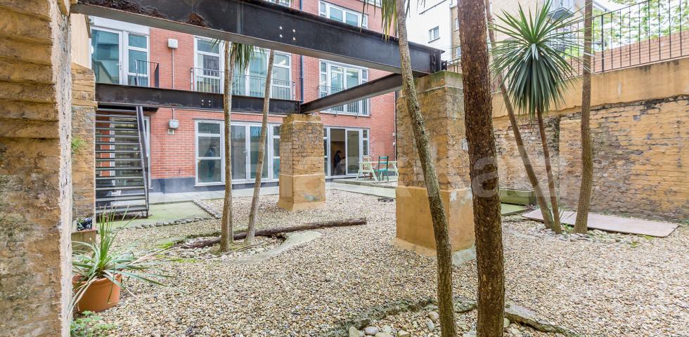 			STUNNING SPACIOUS STUDIO, Studio Apartment, 1 bath, 1 reception Flat			 ABILITY VIEW-KINGSLAND ROAD E2, DALSTON-HAGGERSTON