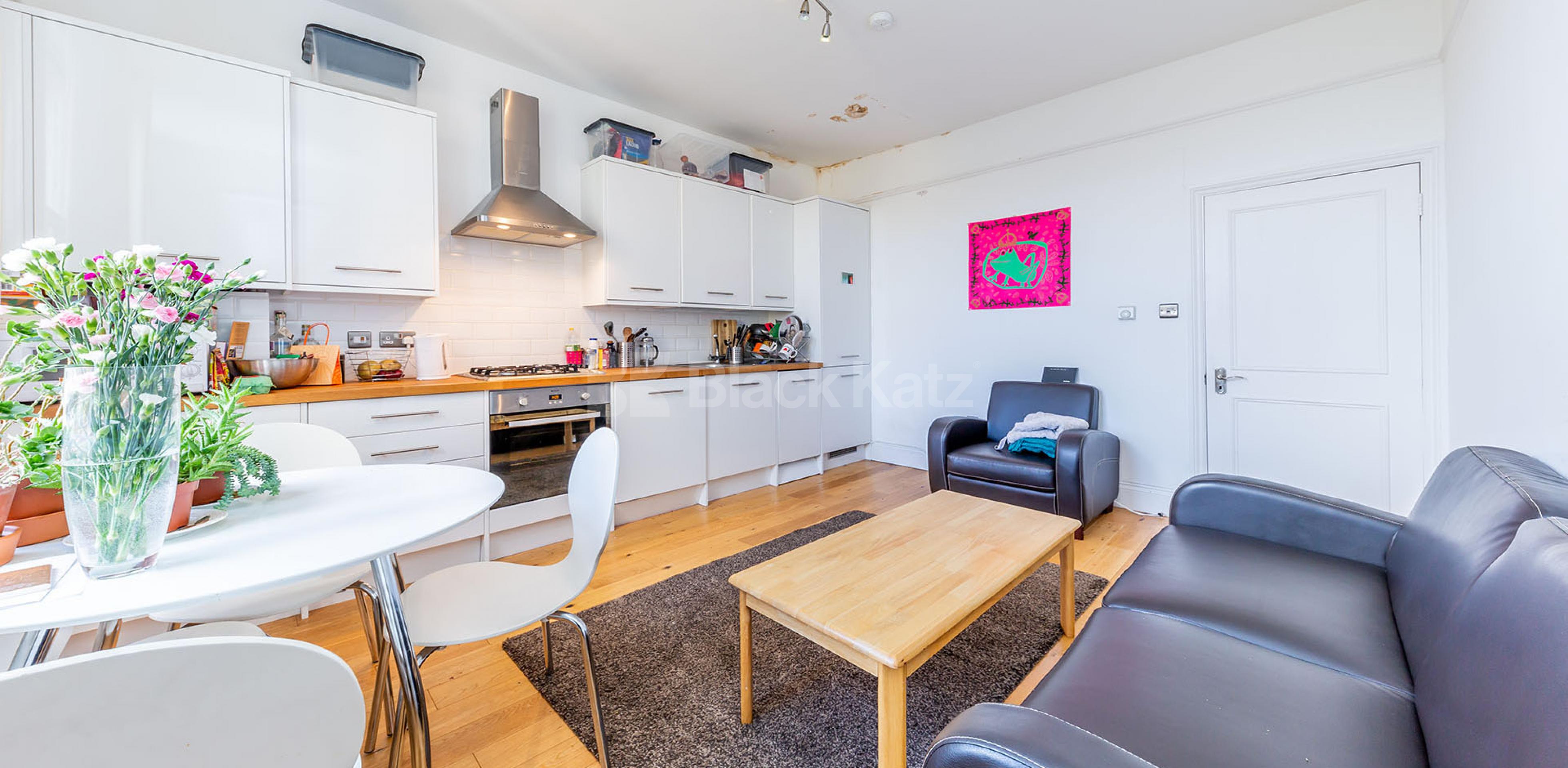 			MODERN 3 BEDROOM FLAT, 3 Bedroom, 1 bath, 1 reception Apartment			 Junction Road  , ARCHWAY - TUFNELL PARK N19
