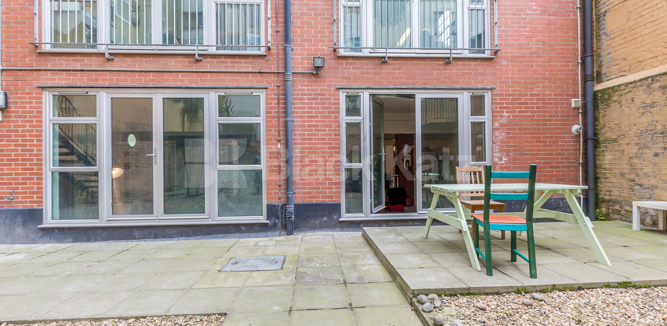 			STUNNING SPACIOUS STUDIO, Studio Apartment, 1 bath, 1 reception Flat			 ABILITY VIEW-KINGSLAND ROAD E2, DALSTON-HAGGERSTON