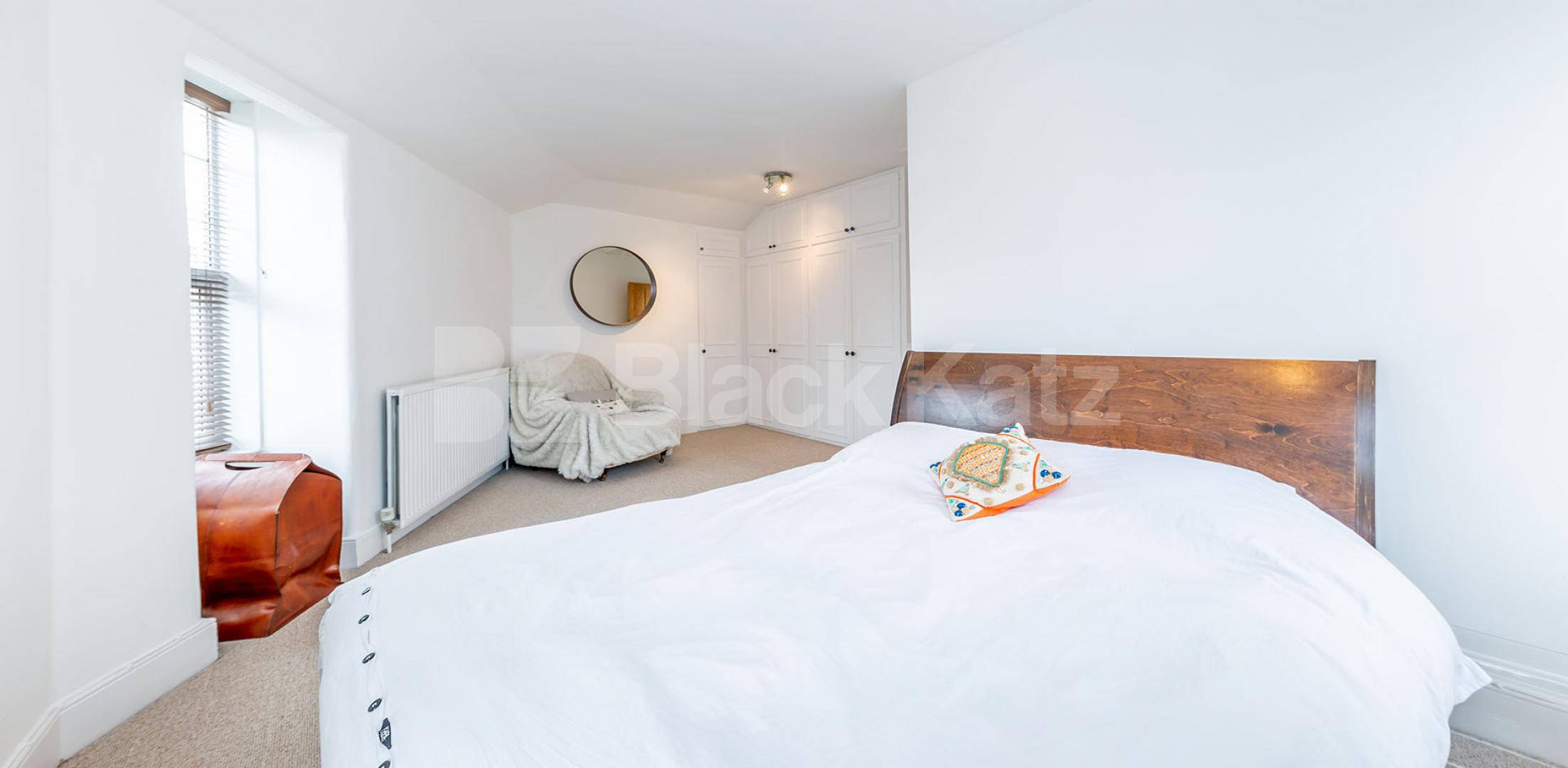 			New Instruction! Private huge roof terrace!, 2 Bedroom, 1 bath, 1 reception Flat			 Milton Road, Highgate, N6, Highgate / Crouch End / Archway