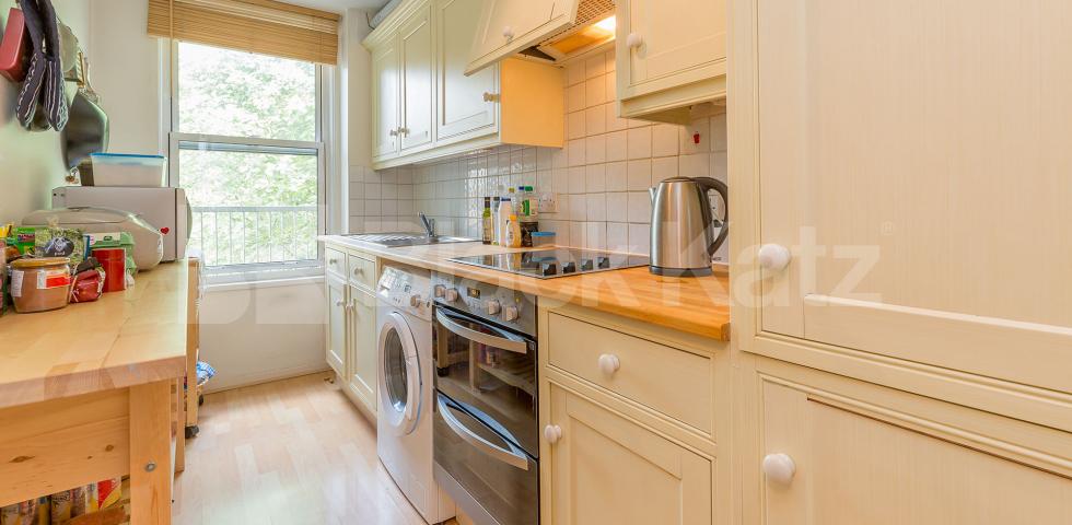 Cosy 1 bedroom property located in the Hillmarton Conservation area Hungerford Road, ISLINGTON