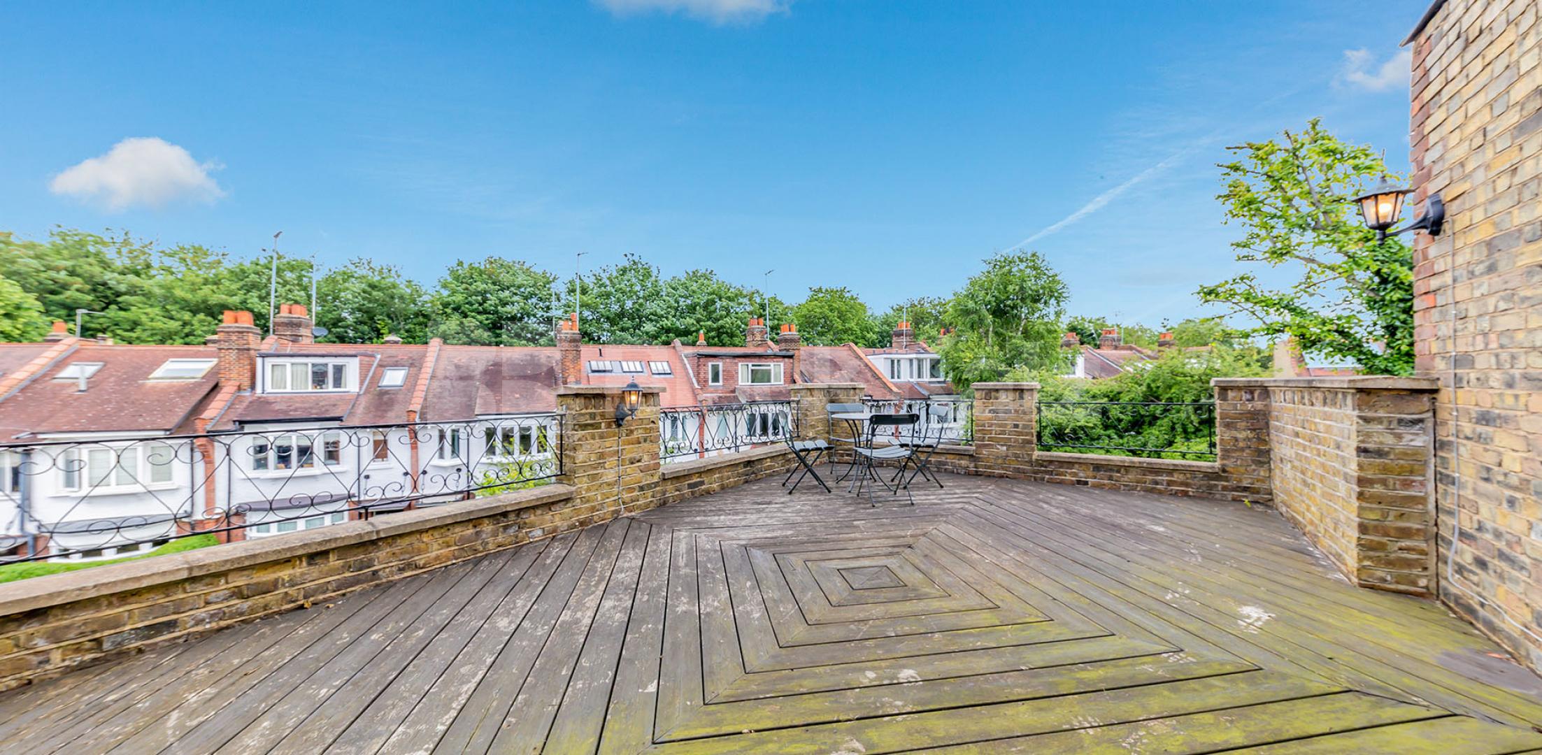 			New Instruction! Private huge roof terrace!, 2 Bedroom, 1 bath, 1 reception Flat			 Milton Road, Highgate, N6, Highgate / Crouch End / Archway