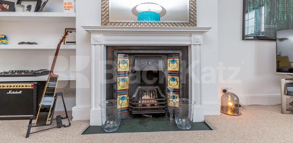 			New Instruction! Private huge roof terrace!, 2 Bedroom, 1 bath, 1 reception Flat			 Milton Road, Highgate, N6, Highgate / Crouch End / Archway