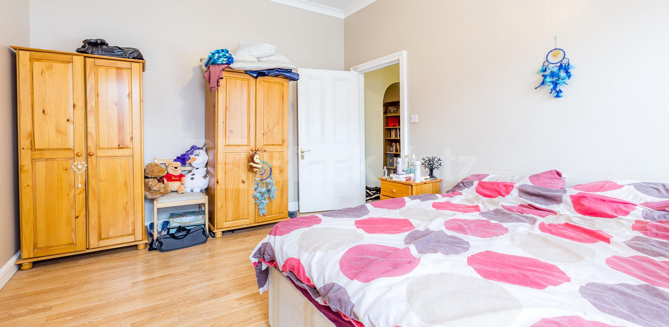 			1 Bedroom, 1 bath, 1 reception Flat			 Hornsey High Street, Hornsey