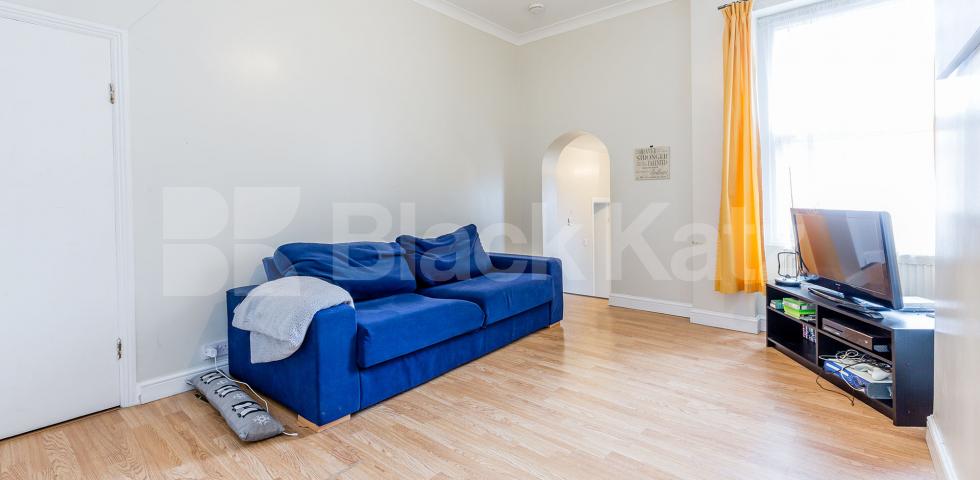 			1 Bedroom, 1 bath, 1 reception Flat			 Hornsey High Street, Hornsey