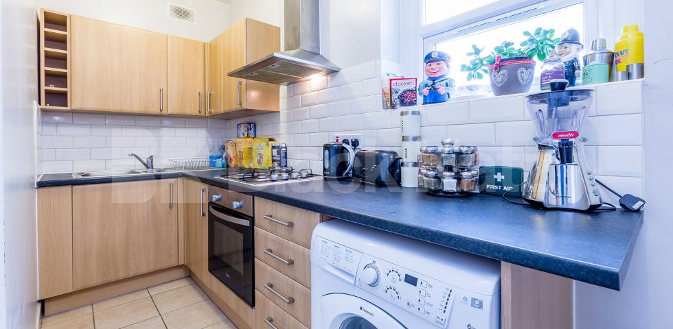 			1 Bedroom, 1 bath, 1 reception Flat			 Hornsey High Street, Hornsey