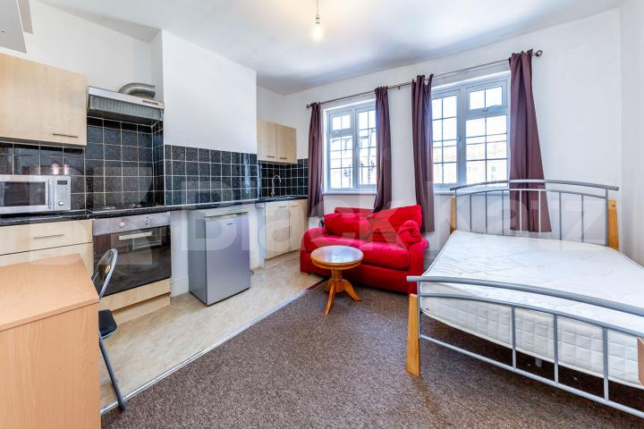 5 bedroom property perfect for students or professionals in zone 1 Chapel Market, Angel