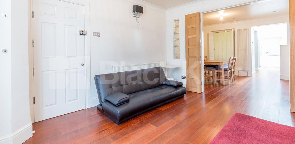 			Rent Inclusive Of All Utility Bills !!!, 1 Bedroom, 1 bath, 1 reception Ground Floor Flat			 Clarendon Road, Turnpike Lane