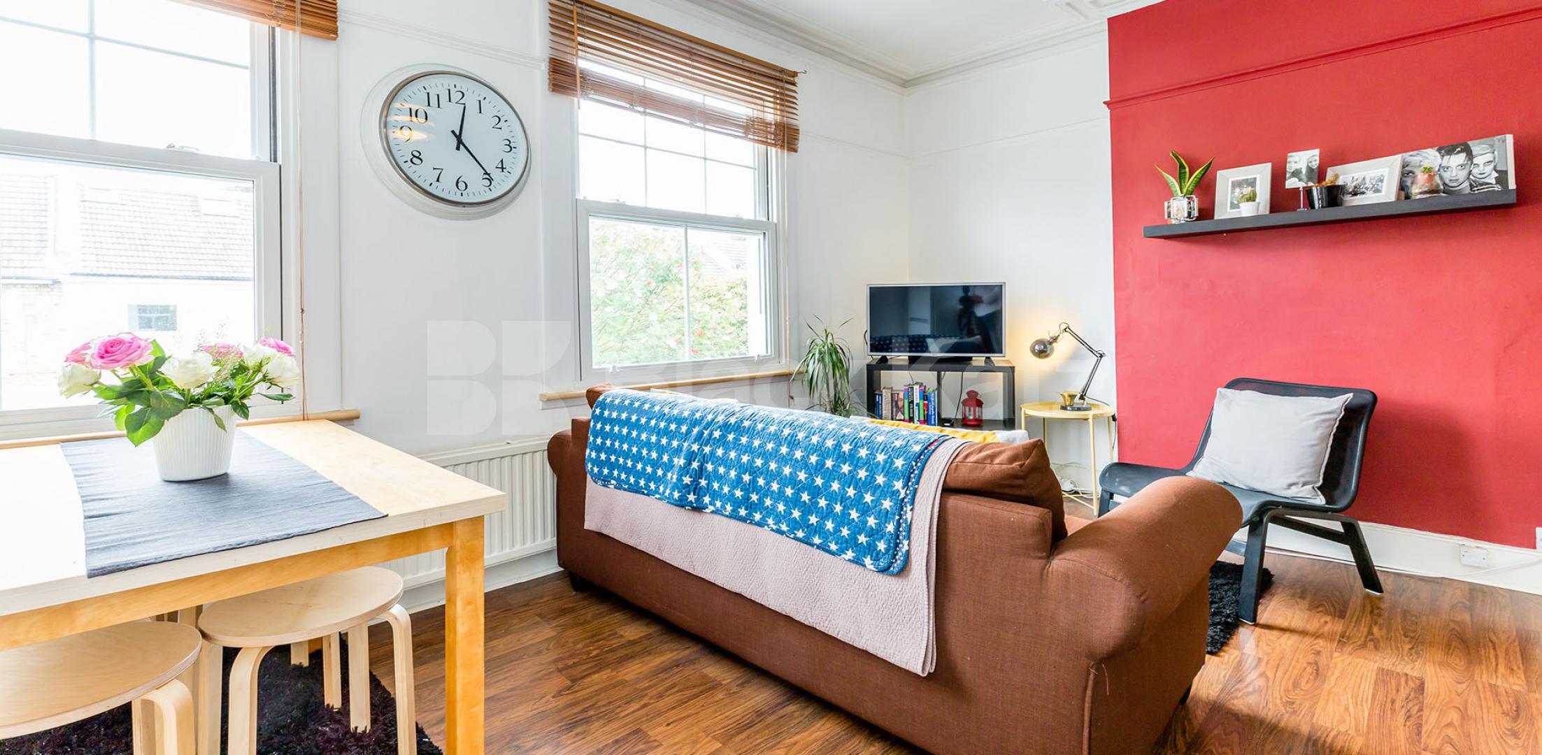 			NEW INSTRUCTION!, 3 Bedroom, 1 bath, 1 reception Flat			 Cheshire Road, Bounds Green