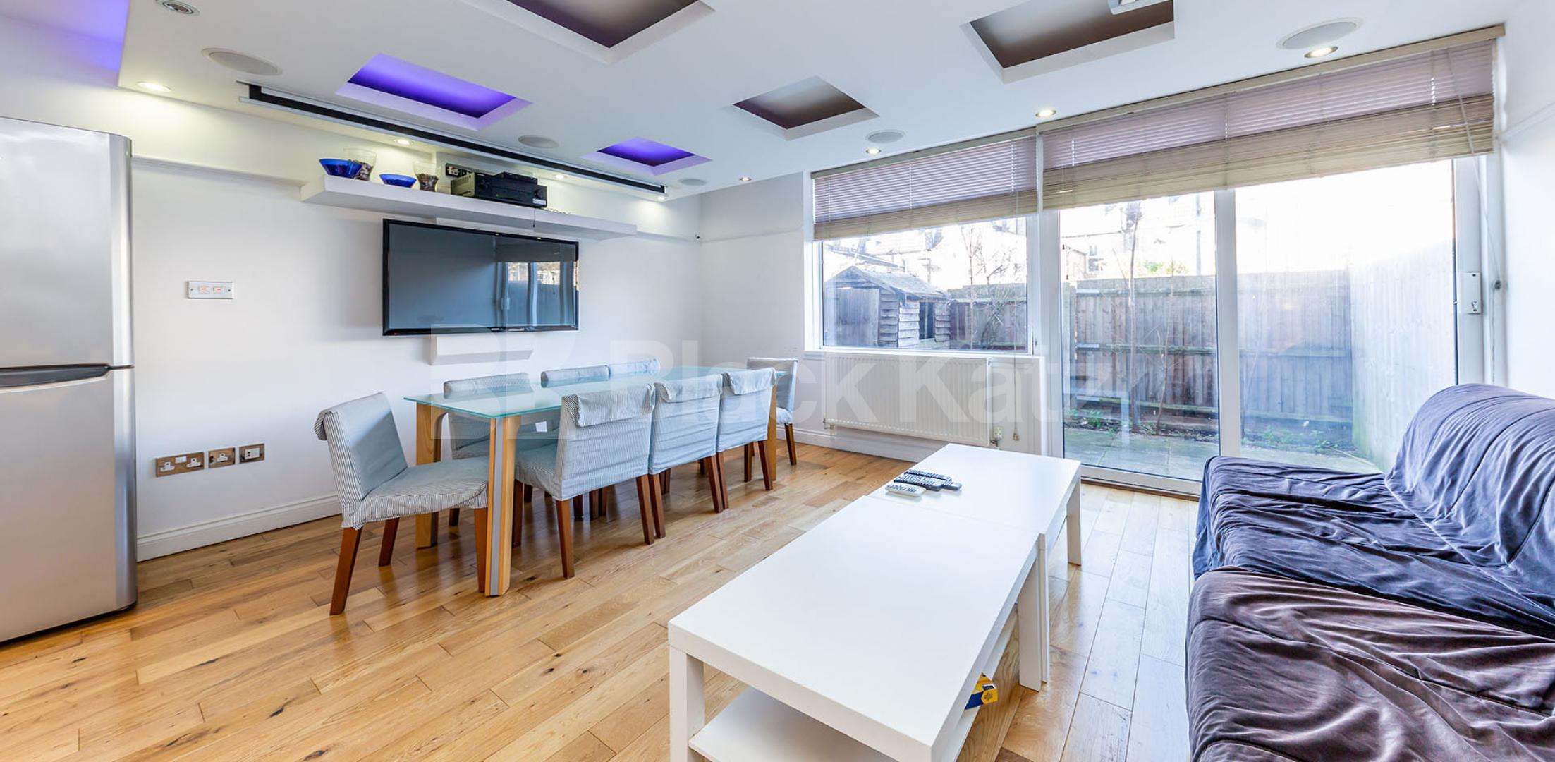 			4 Bedroom, 1 bath, 1 reception Maisonette			 OLD CHURCH ROAD E1 , Whitechapel/Stepney 