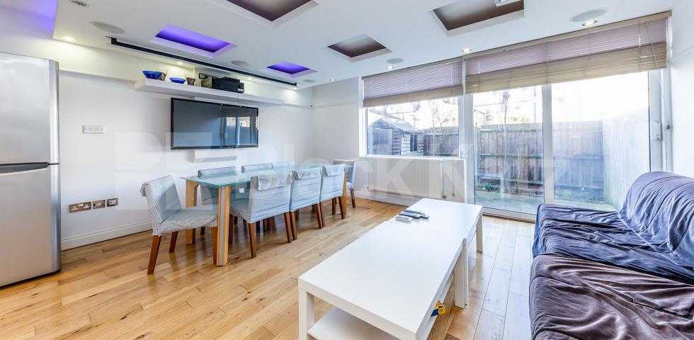 			4 Bedroom, 1 bath, 1 reception Maisonette			 OLD CHURCH ROAD E1 , Whitechapel/Stepney 