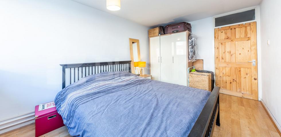 			1 Bedroom, 1 bath, 1 reception Flat			 Cyrus Street , ANGEL-CLERKENWELL-OLD STREET