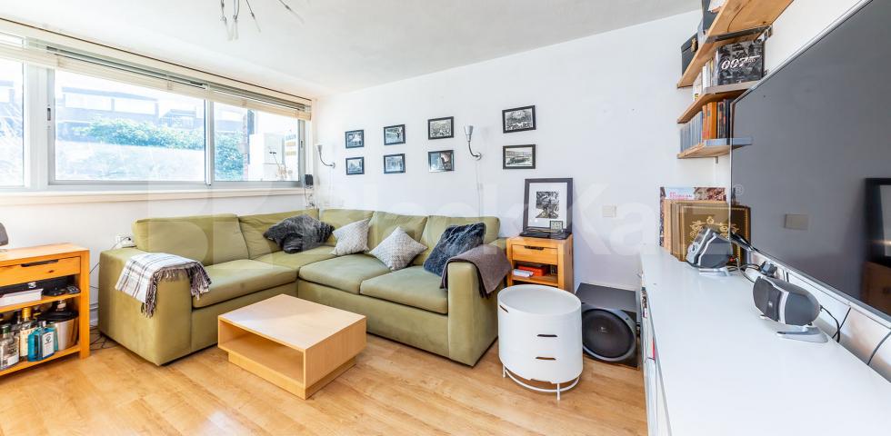 			1 Bedroom, 1 bath, 1 reception Flat			 Cyrus Street , ANGEL-CLERKENWELL-OLD STREET