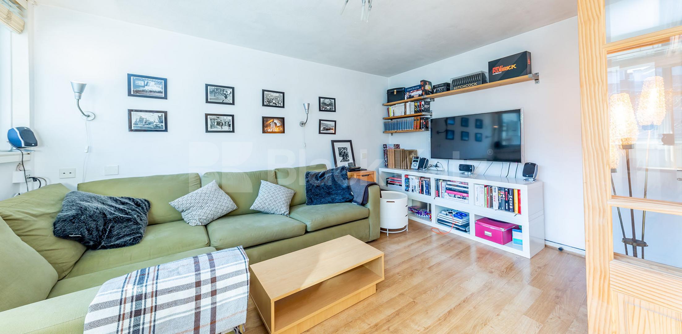 			1 Bedroom, 1 bath, 1 reception Flat			 Cyrus Street , ANGEL-CLERKENWELL-OLD STREET