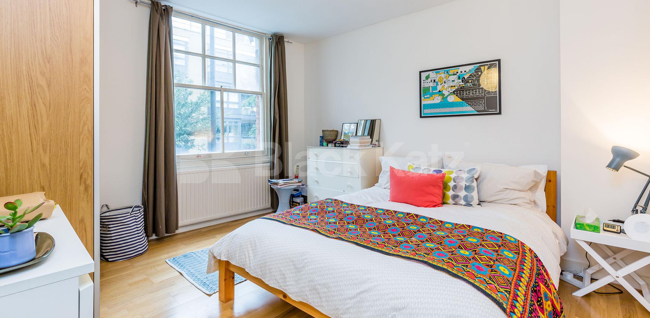 			LARGE 2 BEDROOM FLAT WITH PRIVATE TERRACE, 2 Bedroom, 1 bath, 1 reception Flat			 Blackstock Road, HIGHBURY-ARSENAL-FINSBURY PARK