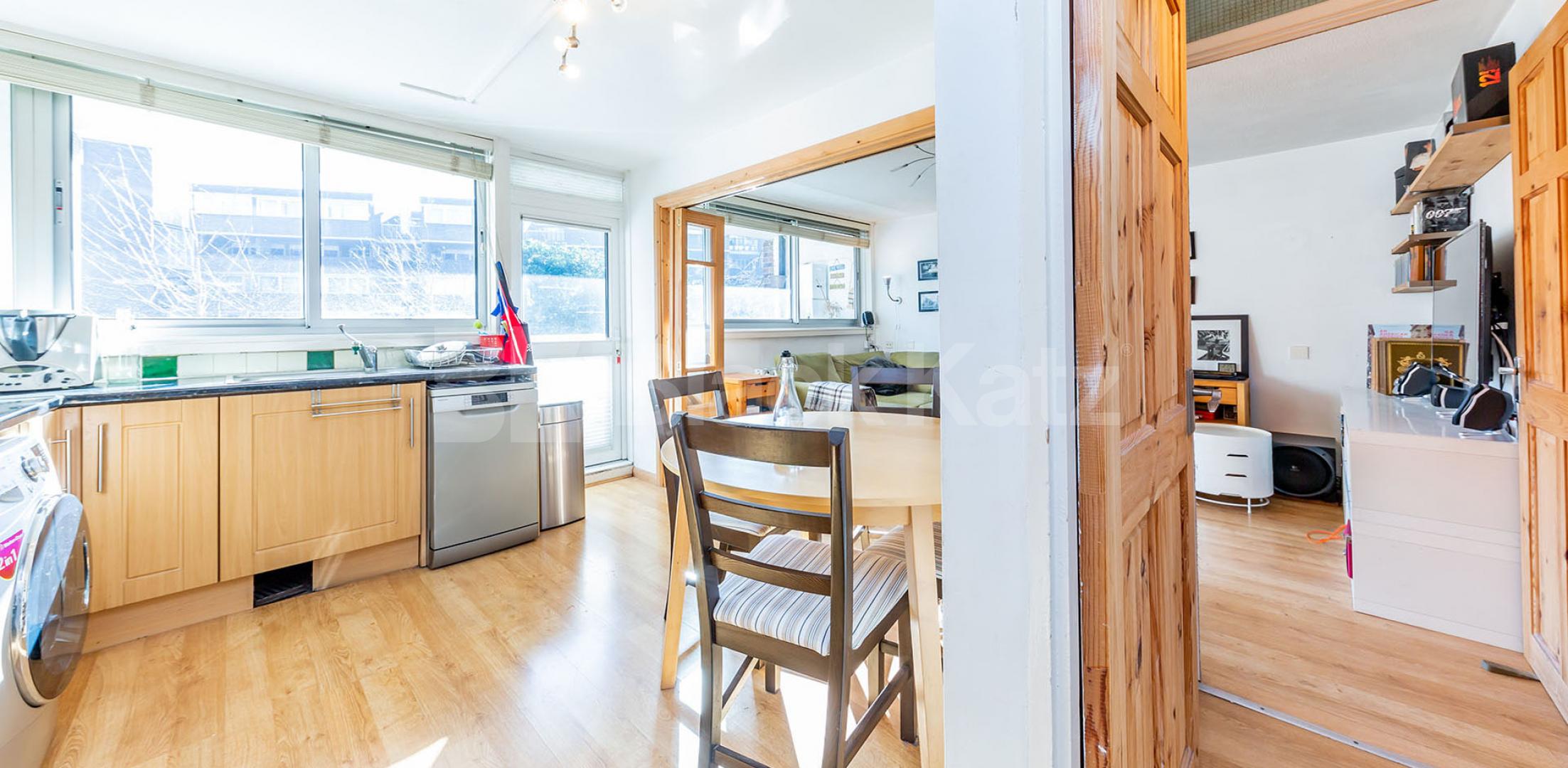 			1 Bedroom, 1 bath, 1 reception Flat			 Cyrus Street , ANGEL-CLERKENWELL-OLD STREET