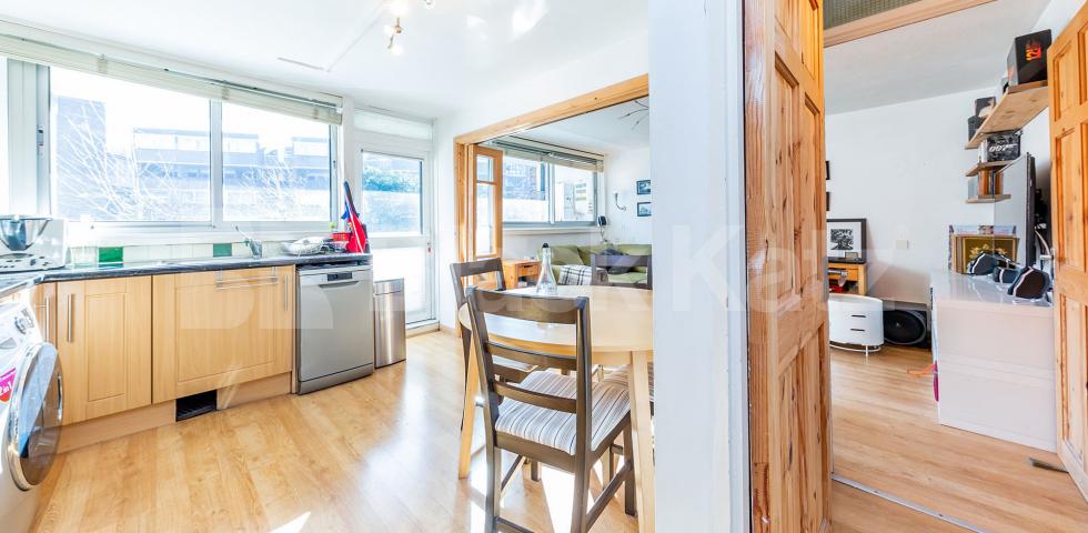 			1 Bedroom, 1 bath, 1 reception Flat			 Cyrus Street , ANGEL-CLERKENWELL-OLD STREET